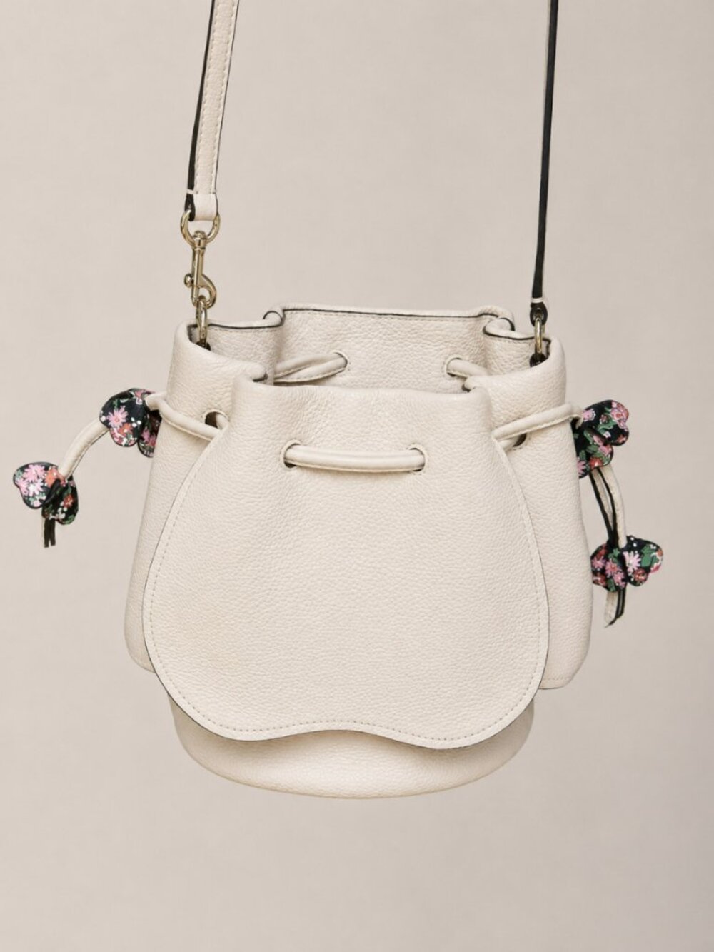 Coach Blossom Petal Bucket Bag Chalk Pebble Leather Floral Limited Edition w/ Du - Picture 9 of 14